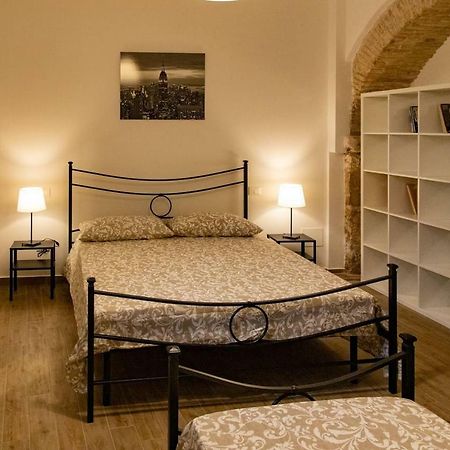 Casa Concerie Quattro Apartment ซุลโมนา ภายนอก รูปภาพ